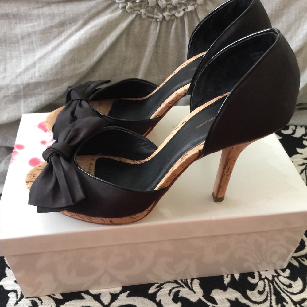 Nordstrom Boutique peep toe shoes
